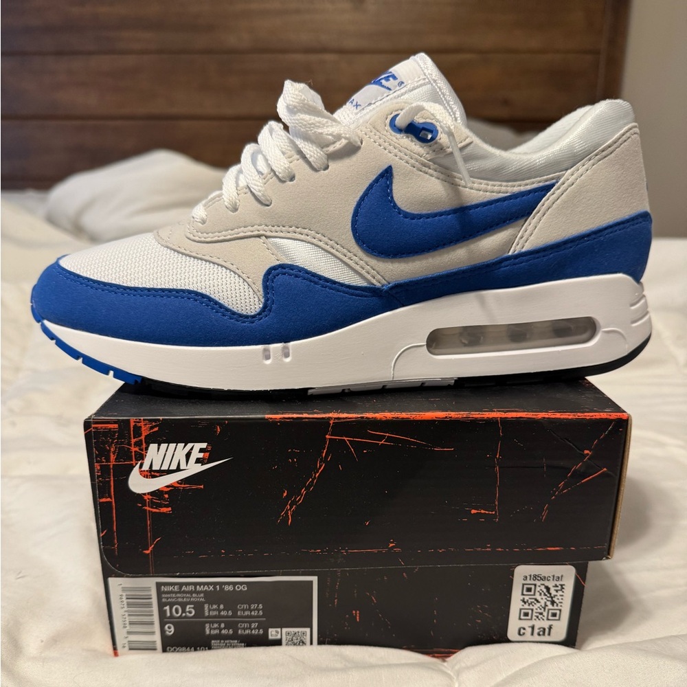 Air Max 1 OG Big Bubble- never worn!!!
Men’s 9
Women’s 10.5